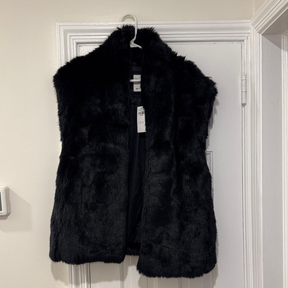Abercrombie & Fitch Midnight Faux Fur Vest